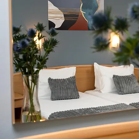 Wela Hotell Slăntjev Brjag