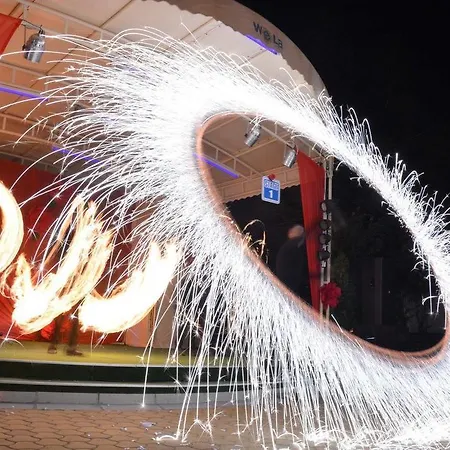 Ξενοδοχείο Wela 4*